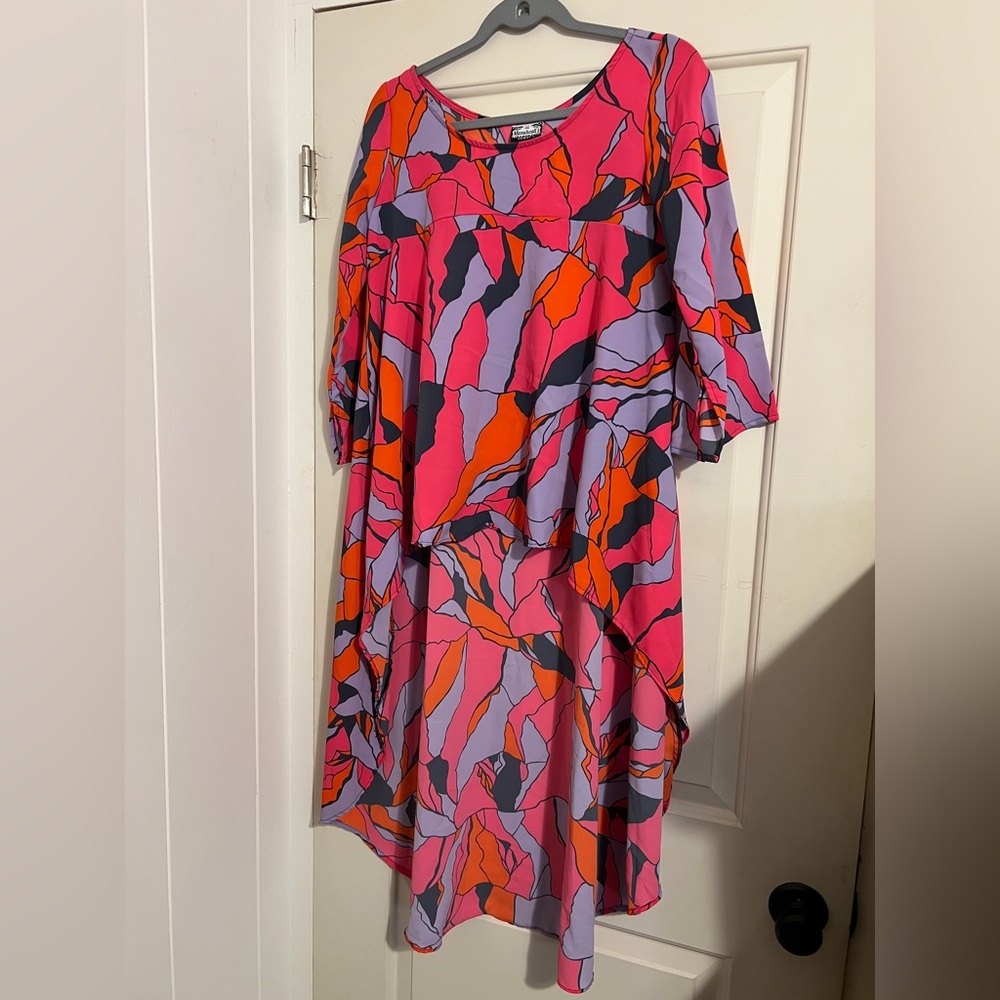 Manuhealii Womens High Low Top 3/4 Sleeve Hawaiian Pink Purple Blouse NEW‎